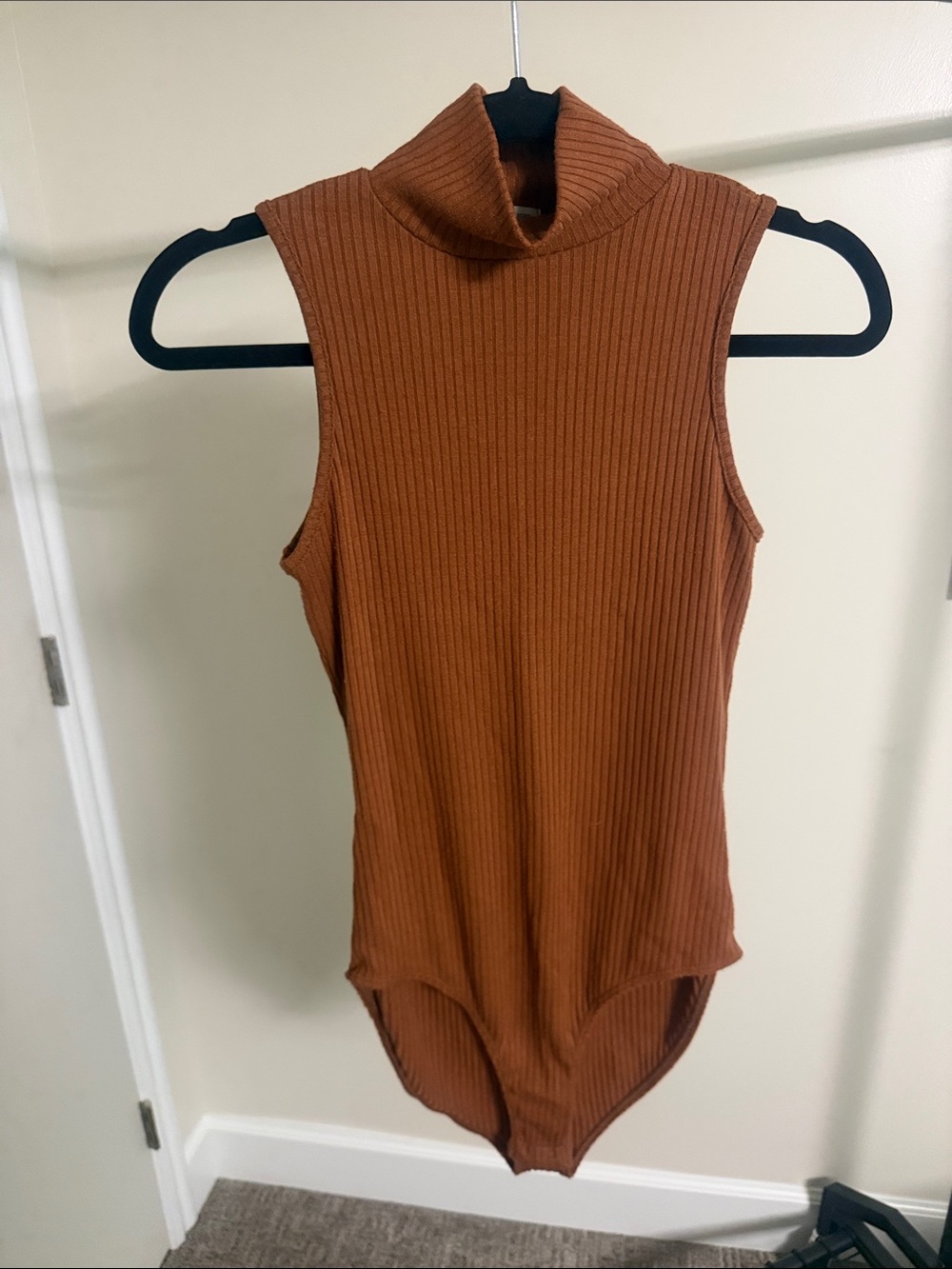Charlotte Russe Sleeveless Ribbed Turtleneck Bodysuit - Rust